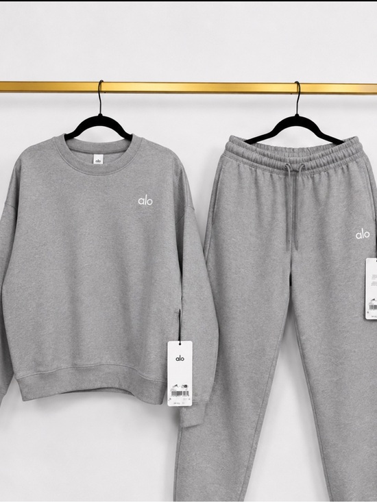 ALO Yoga Sweaters - Grey Alo Sweater And Sweatpant Uncuffed Set